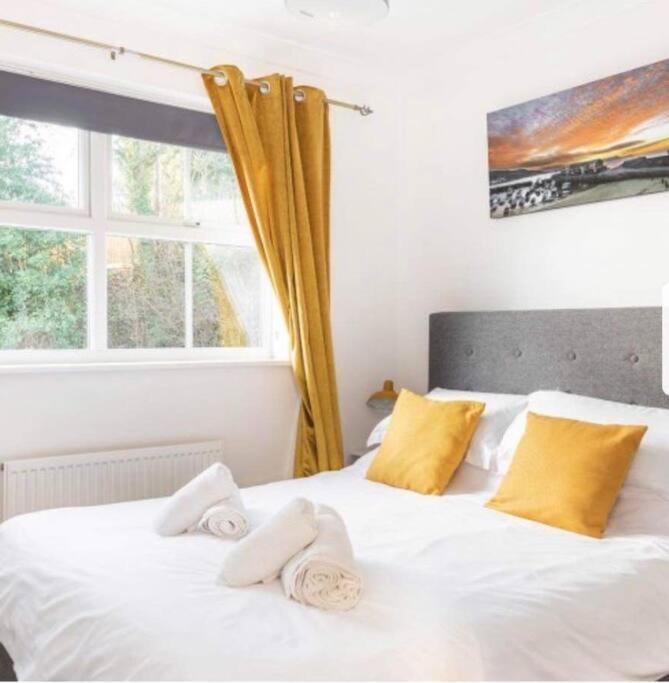 Beautiful Large Property, Sleeps 9 Walking Distance To The Sea , Beaches And Restaurants Fantastic Interior Lyme Regis Exterior photo